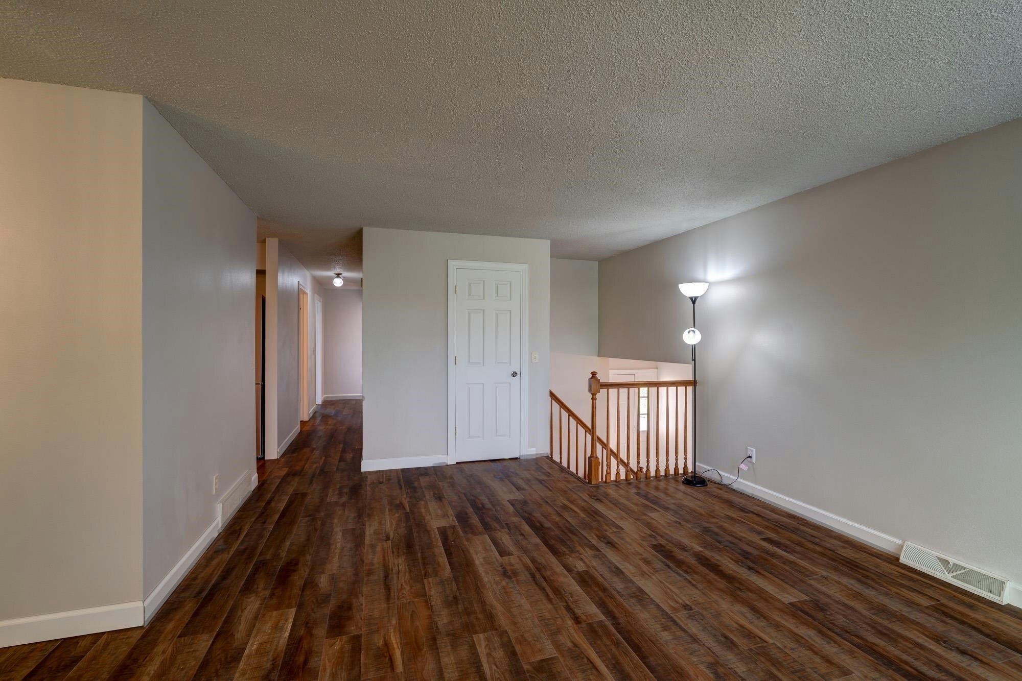 Building Photo - 390 Columbus Ct