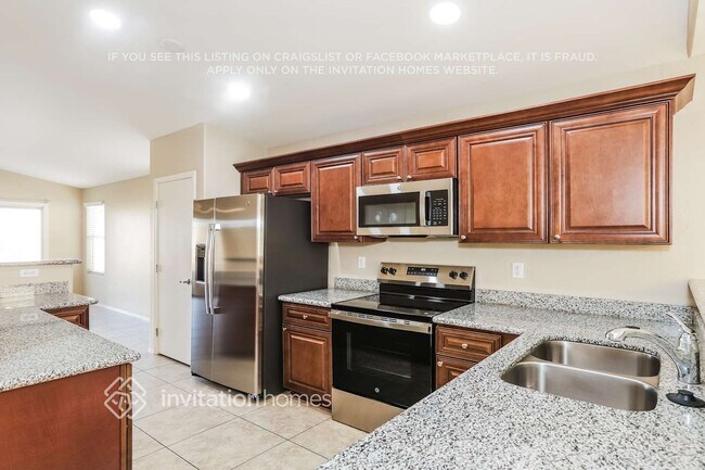 Building Photo - 1932 W Nancy Ln