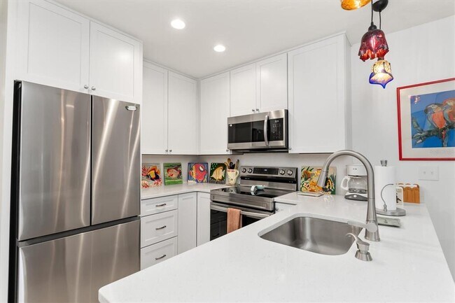 Building Photo - 9400 LITTLE GASPARILLA Is
