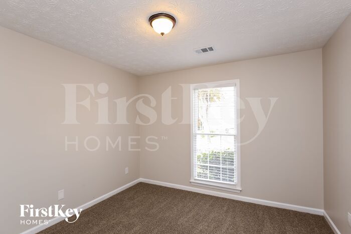 Building Photo - 880 Hounds Ridge Ct