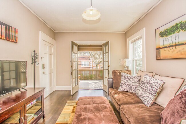Building Photo - Charming 2 bed/1 bath in Poncey Highlands!