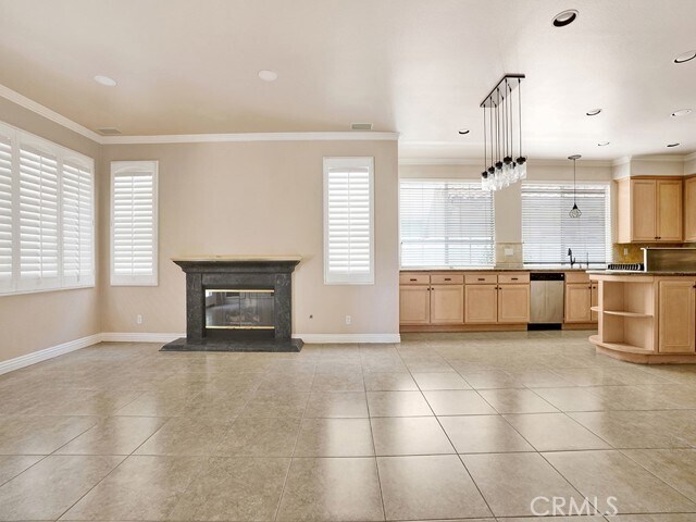Building Photo - 2326 Pinehurst Dr