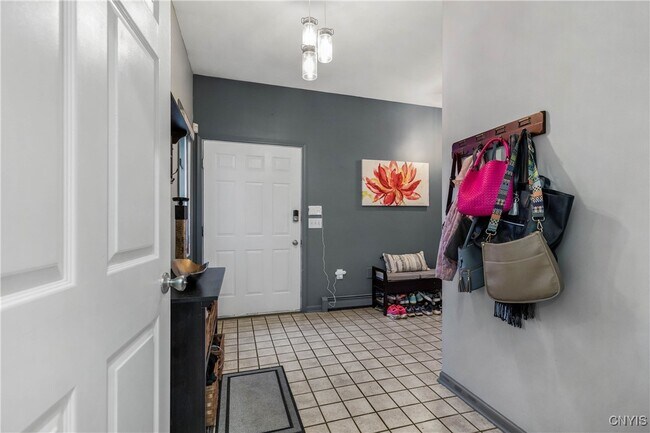 Building Photo - 4892 MacGregor Ln