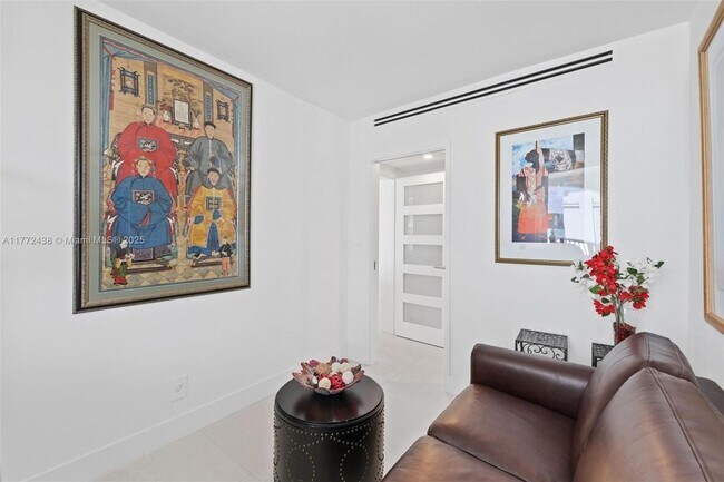 Building Photo - 5401 Collins Ave