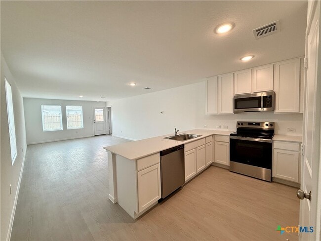 Building Photo - 413 Moscato Rd