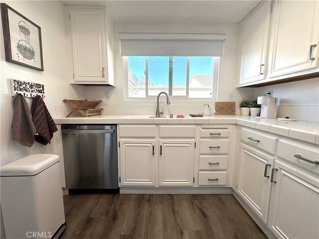 Building Photo - 21138 Jasmines Way