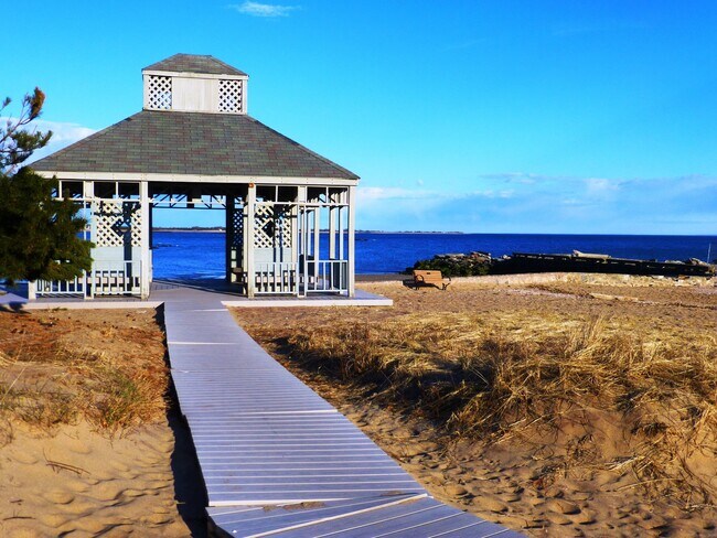 Building Photo - 30 Lawson Dr