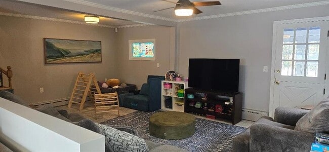 Building Photo - 852 Anthony Rd