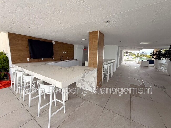 Building Photo - 770 Claughton Island Dr