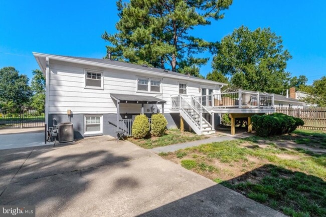 Building Photo - 7907 Donelson St