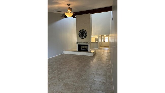 Building Photo - 4644 La Jolla Dr