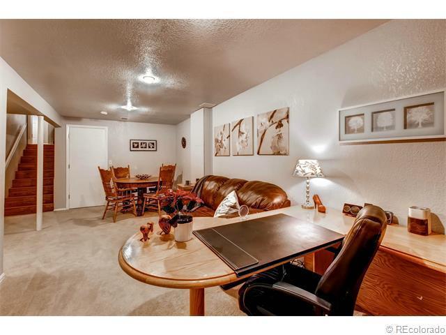 Building Photo - 7795 S Poplar Way