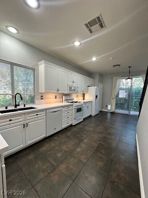 Building Photo - 8206 Annual Ridge St