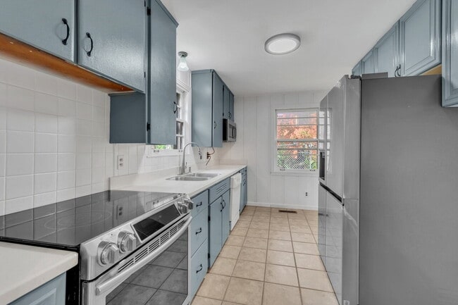 Building Photo - 314 Woodberry Dr