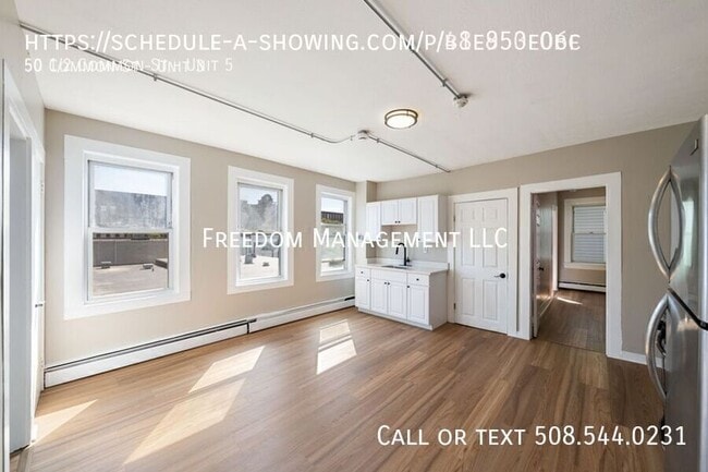 Building Photo - 50 1/2 Common St-Unit 5