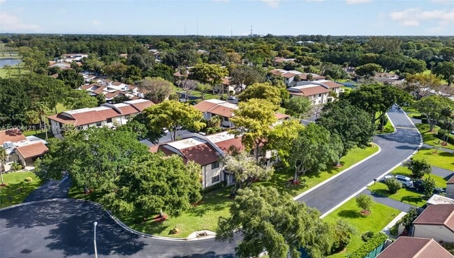 Building Photo - 21810 Cypress Cir