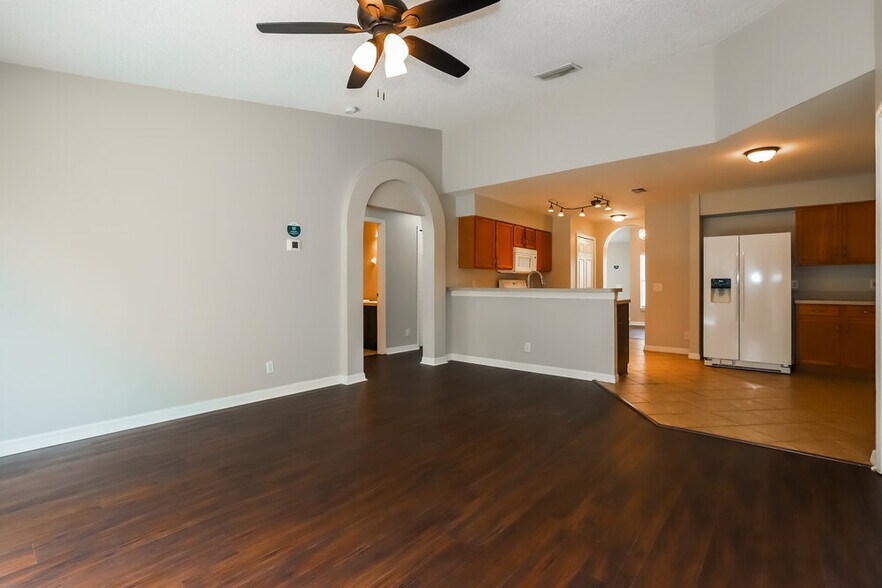 Building Photo - 13330 Prestwick Dr