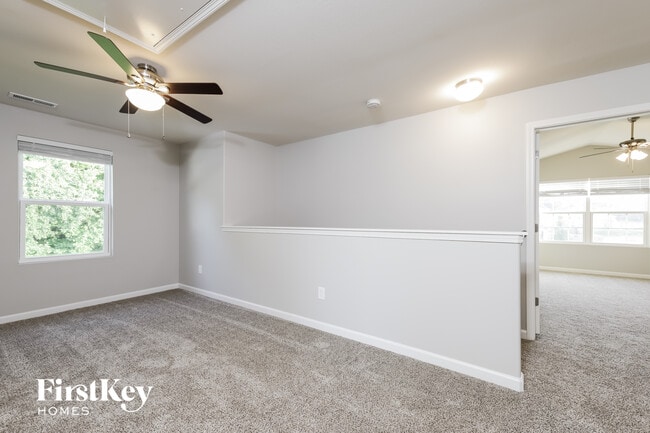 Building Photo - 179 Bedrock Ct