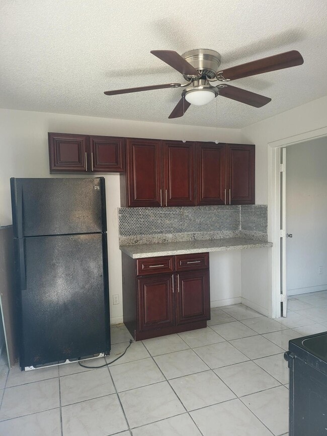 Building Photo - 1271 NW 29th Terrace