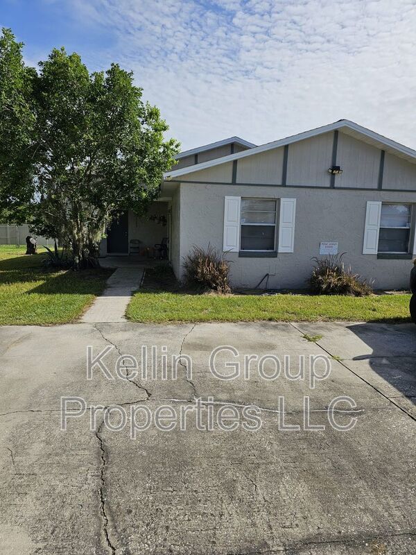 Primary Photo - 2351 Chestnut Hills Dr