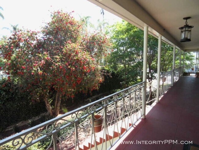 Building Photo - 5057 Marlborough Dr