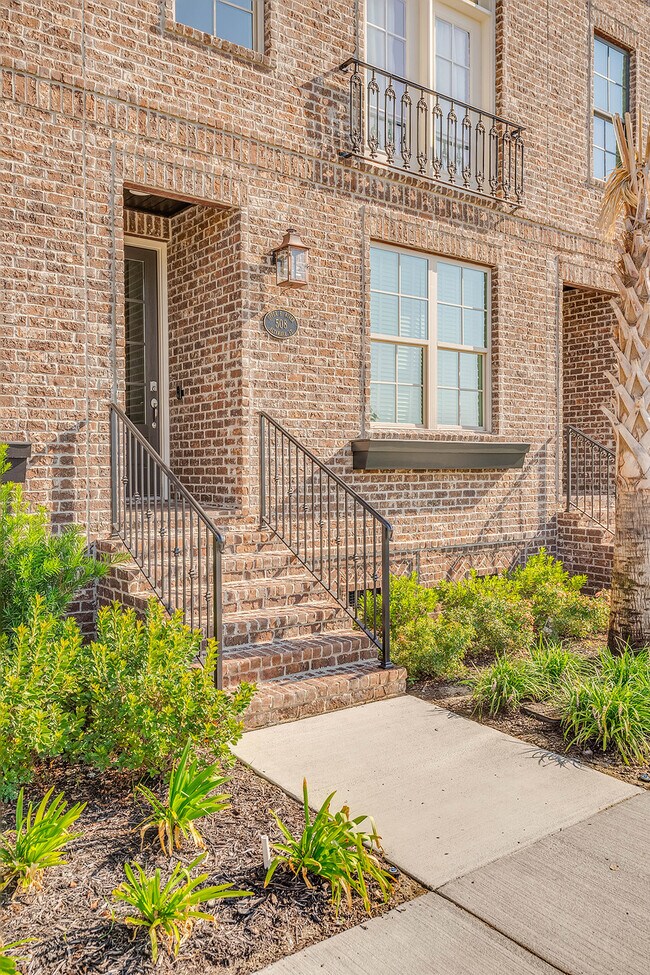 Building Photo - 508 Altamaha St