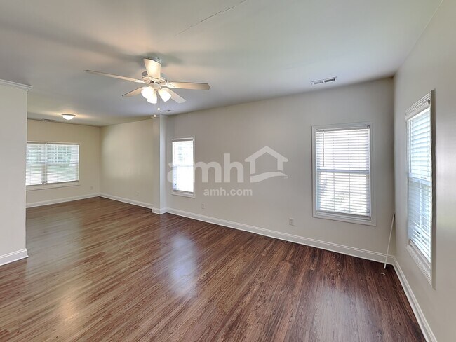 Building Photo - 12418 Winget Rd