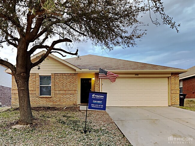Building Photo - 4908 Parkrise Dr