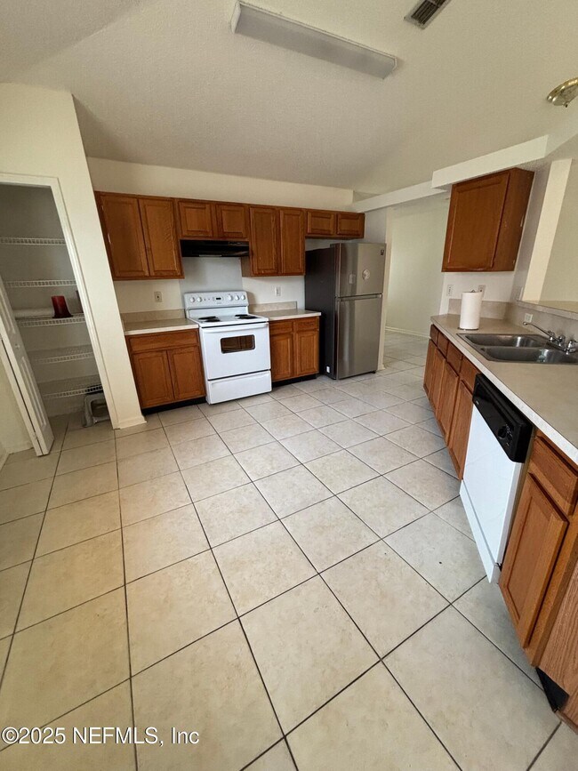 Building Photo - 5374 Lacy Jane Way