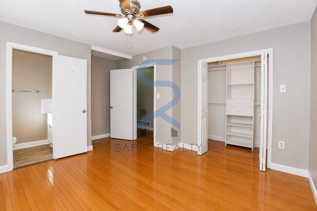 Building Photo - Peaceful Suburban Living Awaits – 3BR/1.5BA Home