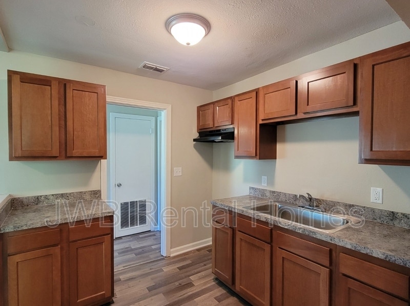 Building Photo - 2820 Calloway Cir