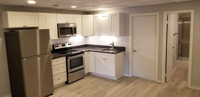 Building Photo - 2317 E Westmoreland St