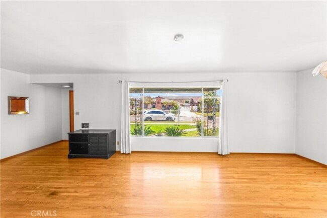 Building Photo - 454 N Shattuck Pl