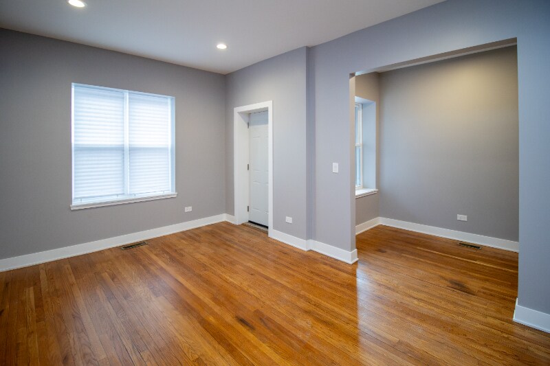 Building Photo - 5310 S Harper Ave