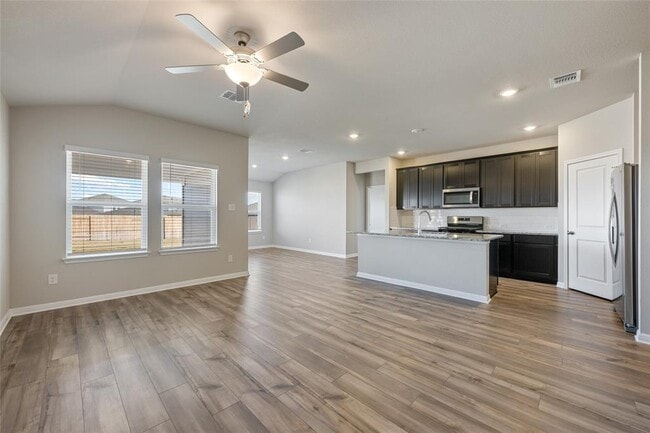 Building Photo - 112 Short Toed Swoop