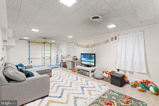 Building Photo - 4407 Whittier Rd