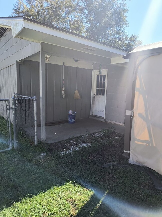 Building Photo - Single Family Home for Rent