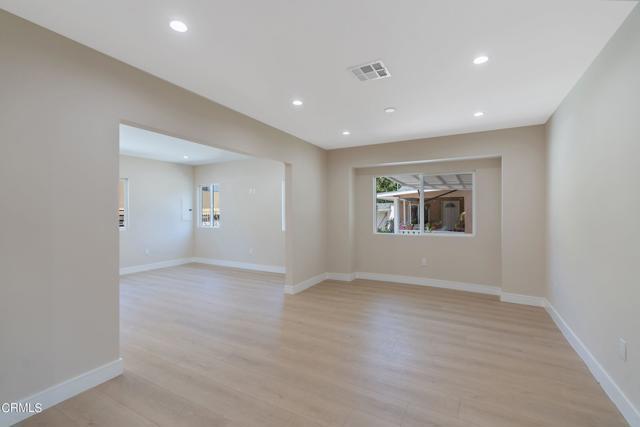 Building Photo - 1206 Tamarind Ave
