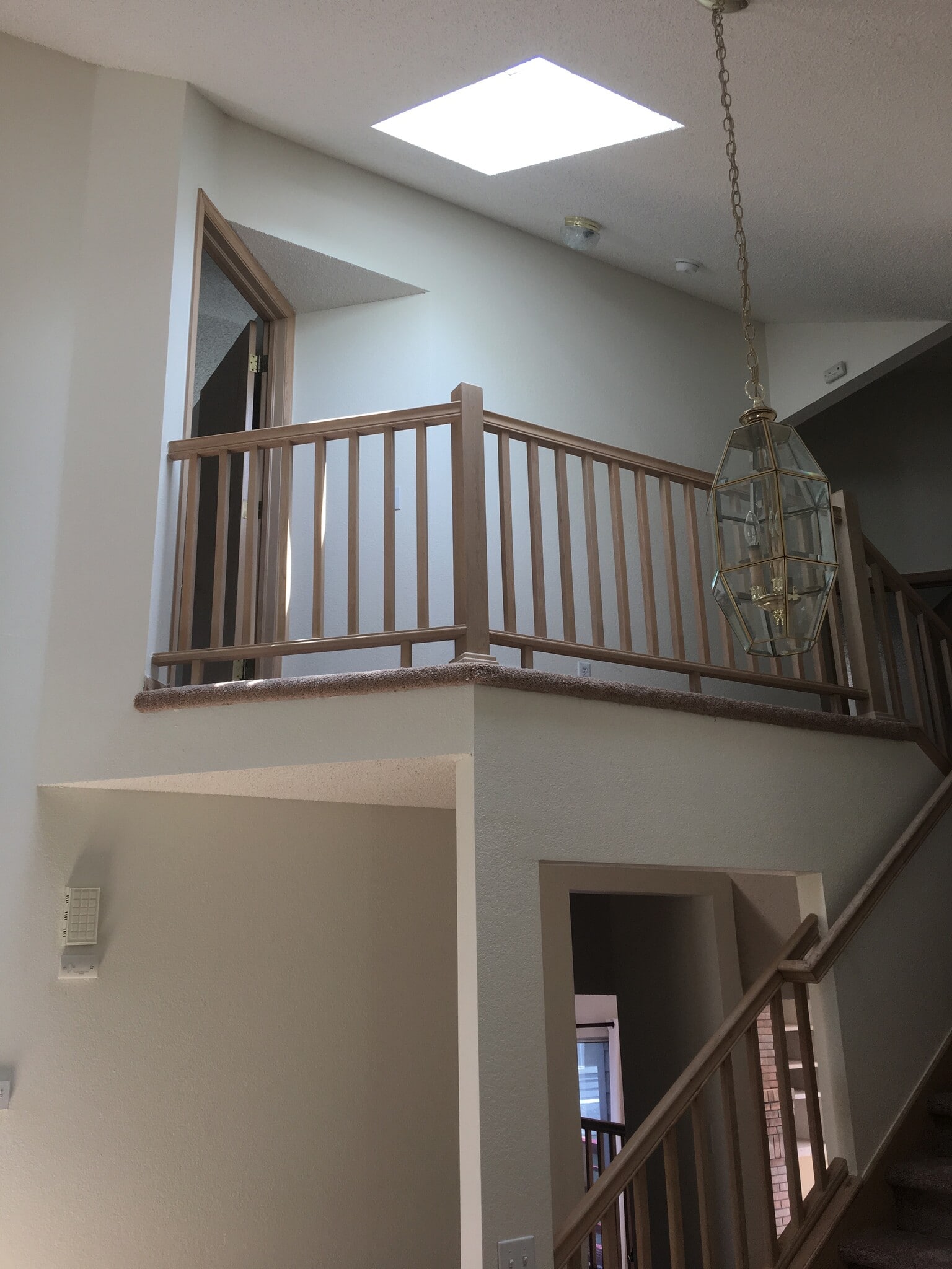 Vaulted Ceilings - 10710 Kimball St