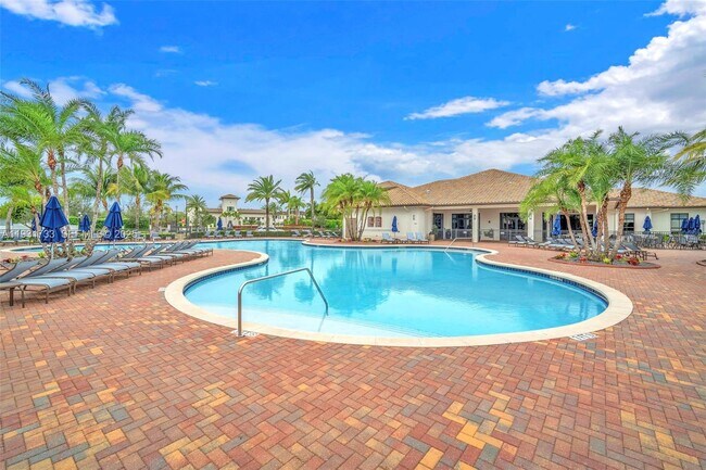 Building Photo - 9712 W 34th Ln