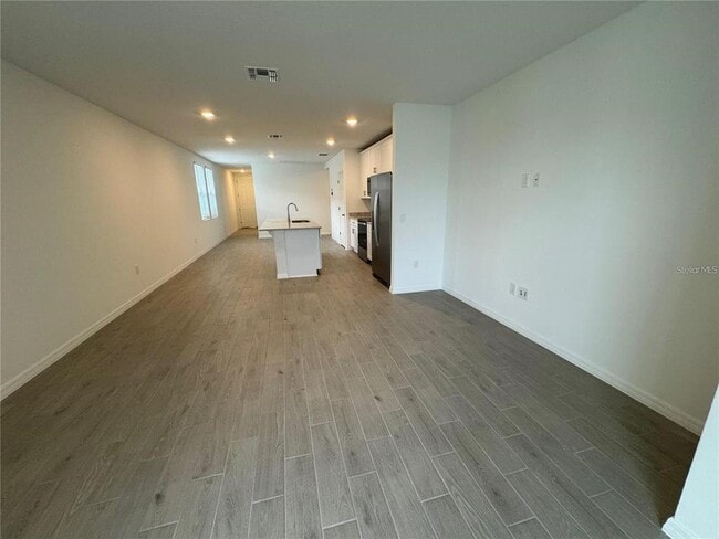 Building Photo - 4423 Rapallo Ave