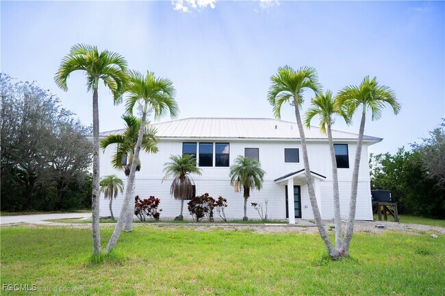 Building Photo - 1784 Bunting Ln