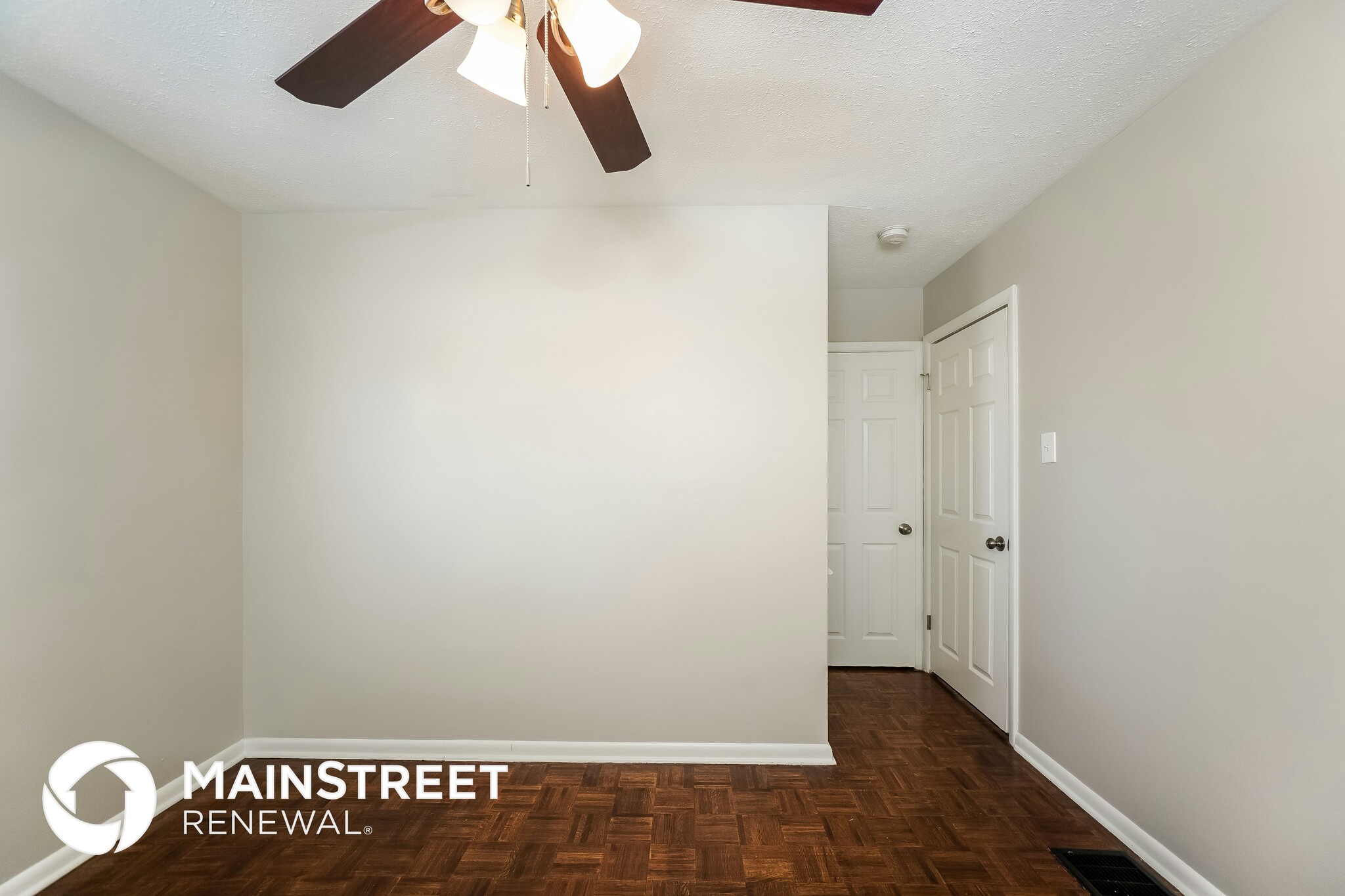 Building Photo - 6667 E 17th St