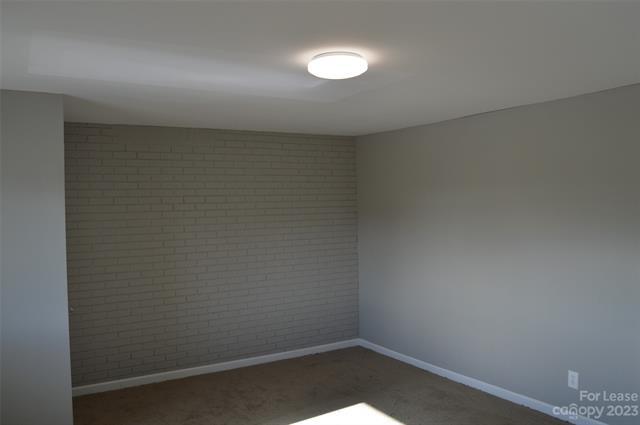 Building Photo - 2166 Old Mountain Rd