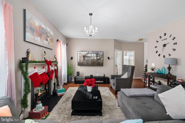 Building Photo - 523 Windermere Drive