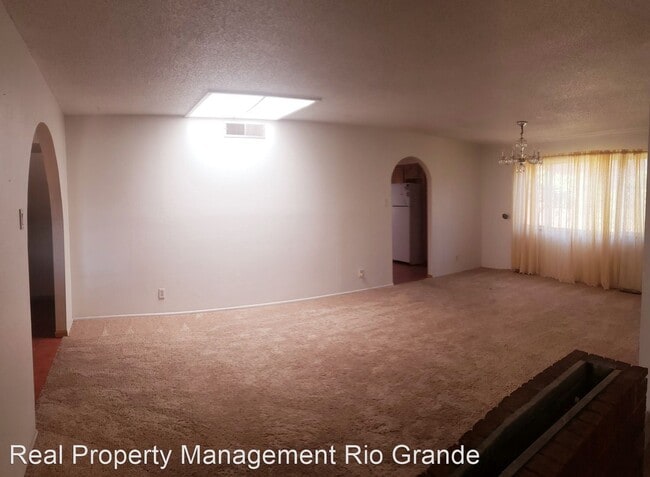 Building Photo - 3 br, 2 bath House - 3801 Tulane DR NE