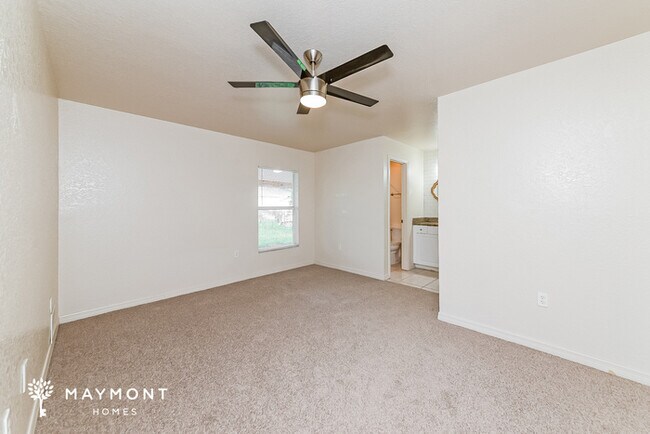 Building Photo - Single-Story Home in Bradenton, FL