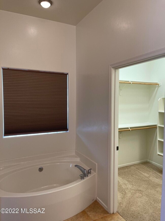 Building Photo - 5320 W Christmas Cholla St
