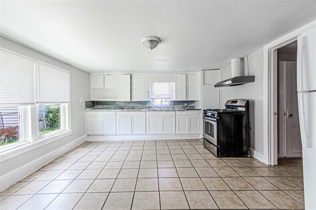 Building Photo - 3213 Obenchain St