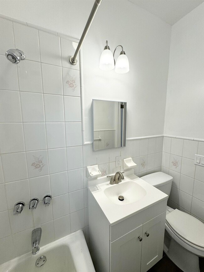 Building Photo - 25 Kelly Pkwy